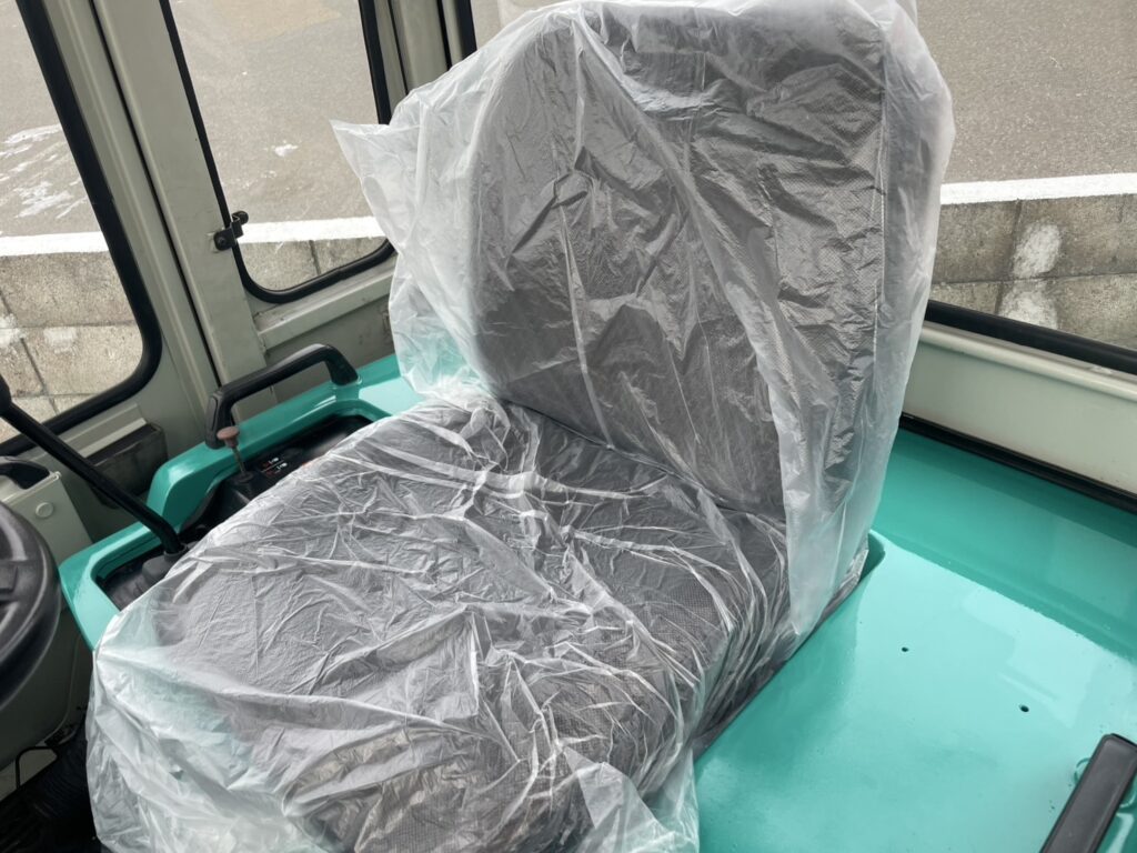 平成8年　コマツWA30-5E　0.4㎥　バケット幅168cm　使用時間2502HR