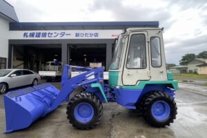 サムネイル: 平成8年　コマツWA30-5E　0.4㎥　バケット幅168cm　使用時間2502HR