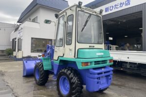 サムネイル: 平成8年　コマツWA30-5E　0.4㎥　バケット幅168cm　使用時間2502HR
