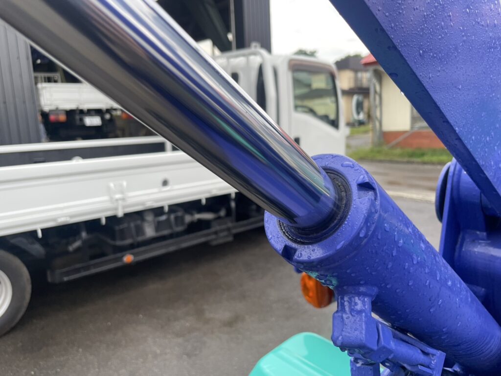 平成8年　コマツWA30-5E　0.4㎥　バケット幅168cm　使用時間2502HR