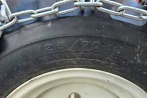 サムネイル: 平成25年　クボタ R430Z　バケット幅158cm　0.4立米　使用時間1071時間
