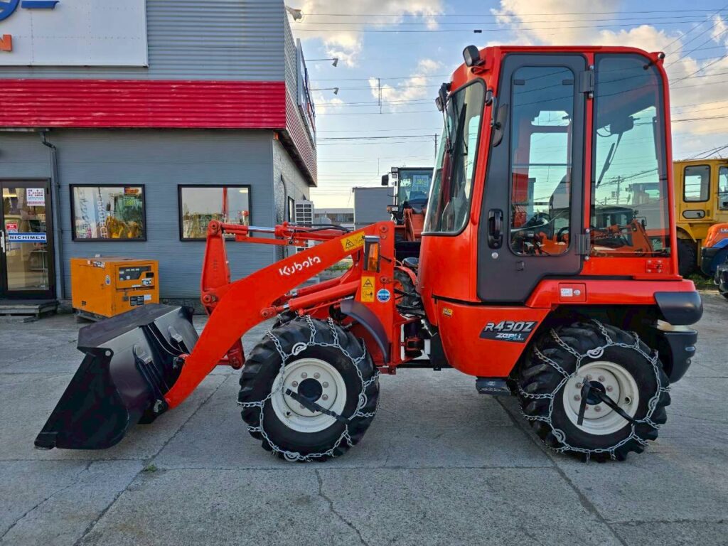 平成25年　クボタ R430Z　バケット幅158cm　0.4立米　使用時間1071時間