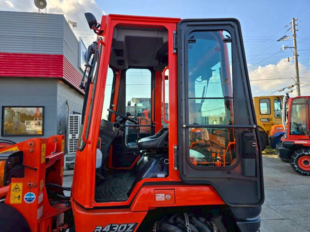 平成25年　クボタ R430Z　バケット幅158cm　0.4立米　使用時間1071時間