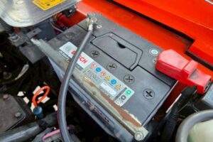 サムネイル: 平成25年　クボタ R430Z　バケット幅158cm　0.4立米　使用時間1071時間