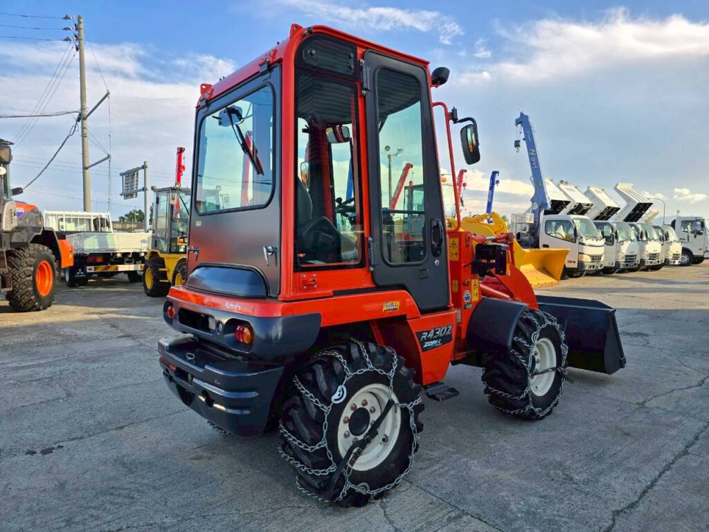 平成25年　クボタ R430Z　バケット幅158cm　0.4立米　使用時間1071時間