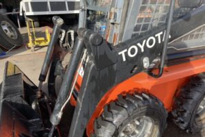 サムネイル: 平成26年　トヨタジョブサン 4SDKL3　0.2㎥　バケット幅123cm