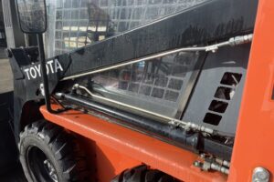サムネイル: 平成26年　トヨタジョブサン 4SDKL3　0.2㎥　バケット幅123cm