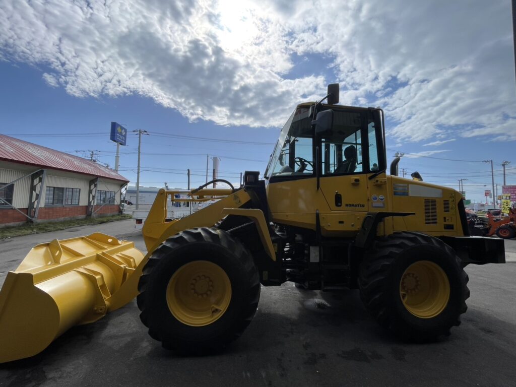 平成22年　コマツ　WA100-6　1.3㎥　バケット幅233cm　車検2年付