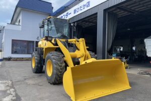 サムネイル: 平成22年　コマツ　WA100-6　1.3㎥　バケット幅233cm　車検2年付