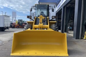 サムネイル: 平成22年　コマツ　WA100-6　1.3㎥　バケット幅233cm　車検2年付