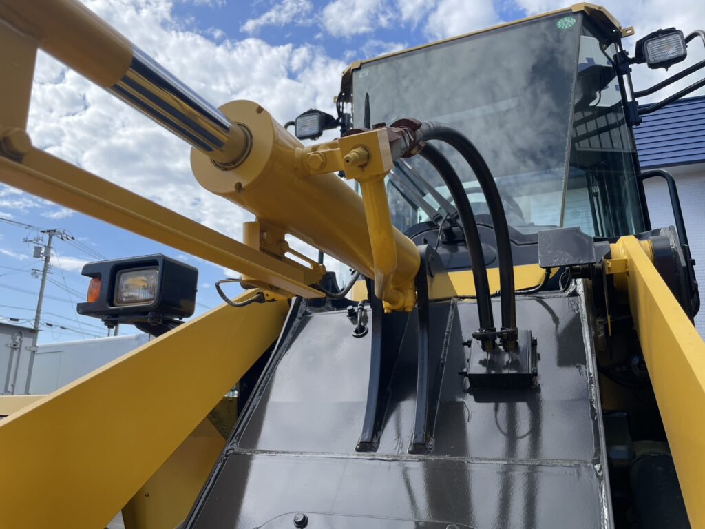 平成22年　コマツ　WA100-6　1.3㎥　バケット幅233cm　車検2年付