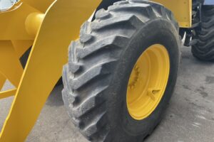サムネイル: 平成22年　コマツ　WA100-6　1.3㎥　バケット幅233cm　車検2年付