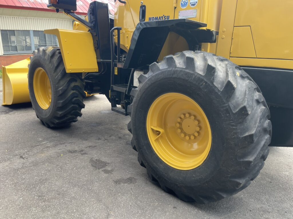 平成22年　コマツ　WA100-6　1.3㎥　バケット幅233cm　車検2年付
