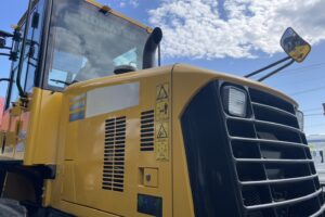 サムネイル: 平成22年　コマツ　WA100-6　1.3㎥　バケット幅233cm　車検2年付