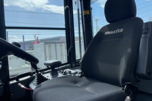 サムネイル: 平成22年　コマツ　WA100-6　1.3㎥　バケット幅233cm　車検2年付