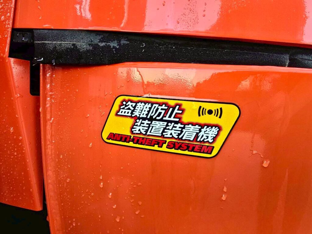 令和６年　クボタ　R430M　ちょい乗り　2024年モデル　0.4㎥　スノータイヤ（チェーン付き）盗難防止装置　★使用時間４６ＨＲ★