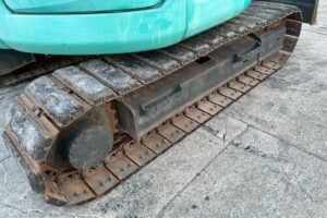 サムネイル: コベルコ　バックホー　SK80UR-6E　0.28㎥　オフセットブーム・クレーン仕様・旋回マルチ・後方超小旋回