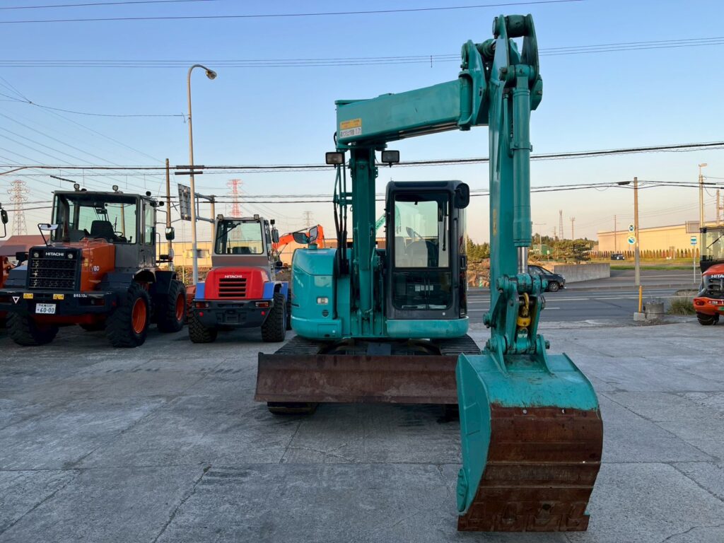 コベルコ　バックホー　SK80UR-6E　0.28㎥　オフセットブーム・クレーン仕様・旋回マルチ・後方超小旋回