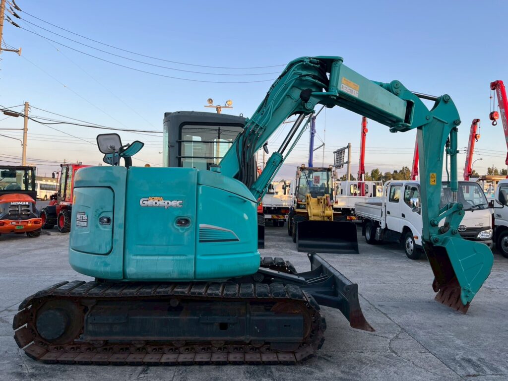 コベルコ　バックホー　SK80UR-6E　0.28㎥　オフセットブーム・クレーン仕様・旋回マルチ・後方超小旋回