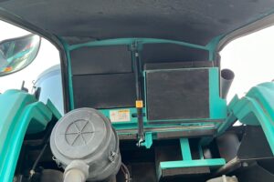 サムネイル: コベルコ　バックホー　SK80UR-6E　0.28㎥　オフセットブーム・クレーン仕様・旋回マルチ・後方超小旋回