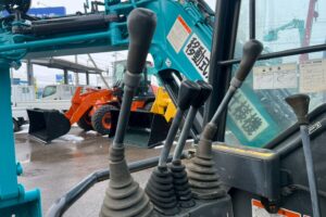 サムネイル: 【★北見店★】◆クボタ　RX-203S　クレーン仕様　オフセットブーム　　　　　　　　　　　　　　　　　　　　　　　　札幌・江別・旭川・北見・釧路どこでも全国対応可能です！　　　　　　　　　　　　　　　　　　　　　　　　　　お問い合わせは北見店へ～TEL0157-57-7166～