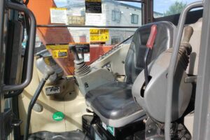 サムネイル: 平成年26年　日立　油圧ショベル　ZX75UR-3
