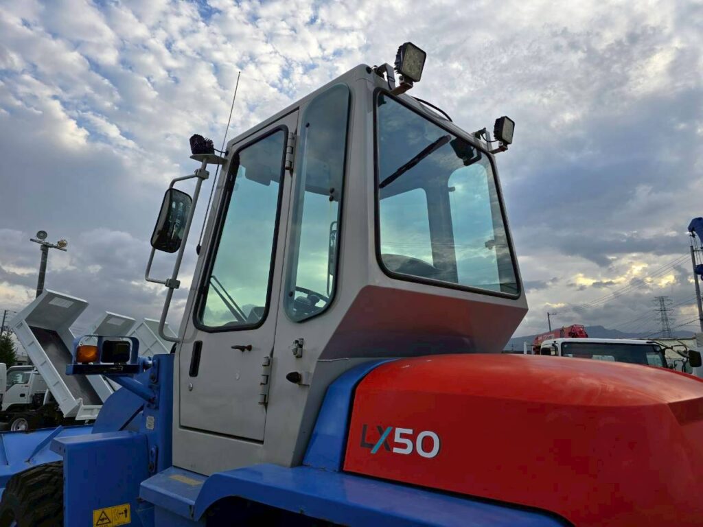 日立 ホイールローダー LX50-7