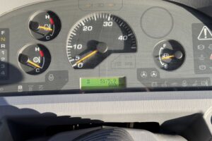 サムネイル: 平成29年 コマツWA100-7Y 1.3㎥ ワンタッチ式 スノウプラウ 検令和9年9月