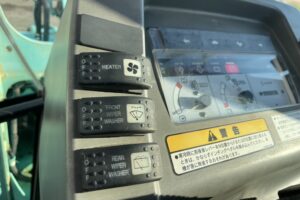 サムネイル: 平成22年 ヤンマー V4-6 0.5㎥ バケット幅169cn