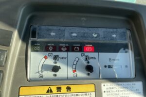 サムネイル: 平成22年 ヤンマー V4-6 0.5㎥ バケット幅169cn