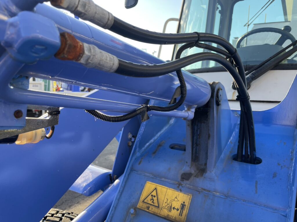 平成13年 日立 LX30-7 0.5㎥ スノータイヤ バケット幅167cm ヒーター