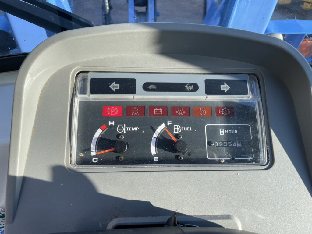 平成13年 日立 LX30-7 0.5㎥ スノータイヤ バケット幅167cm ヒーター