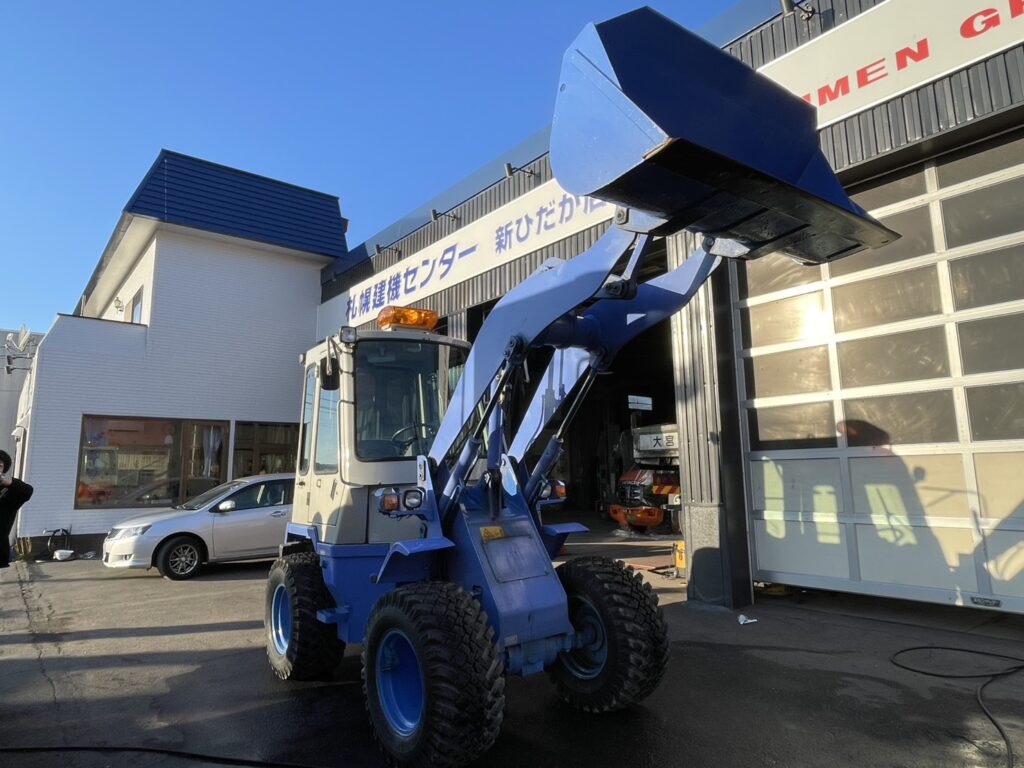 平成13年 日立 LX30-7 0.5㎥ スノータイヤ バケット幅167cm ヒーター