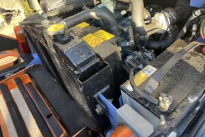 サムネイル: 平成13年 日立 LX30-7 0.5㎥ スノータイヤ バケット幅167cm ヒーター