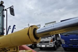 サムネイル: 平成28年　ヤンマー　V3-7　0.4立米　スノースパイクタイヤ装着車・使用時間712時間