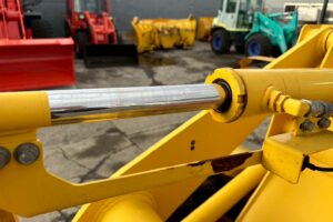 サムネイル: 平成28年 ヤンマー V3-7 0.4立米 使用時間710時間