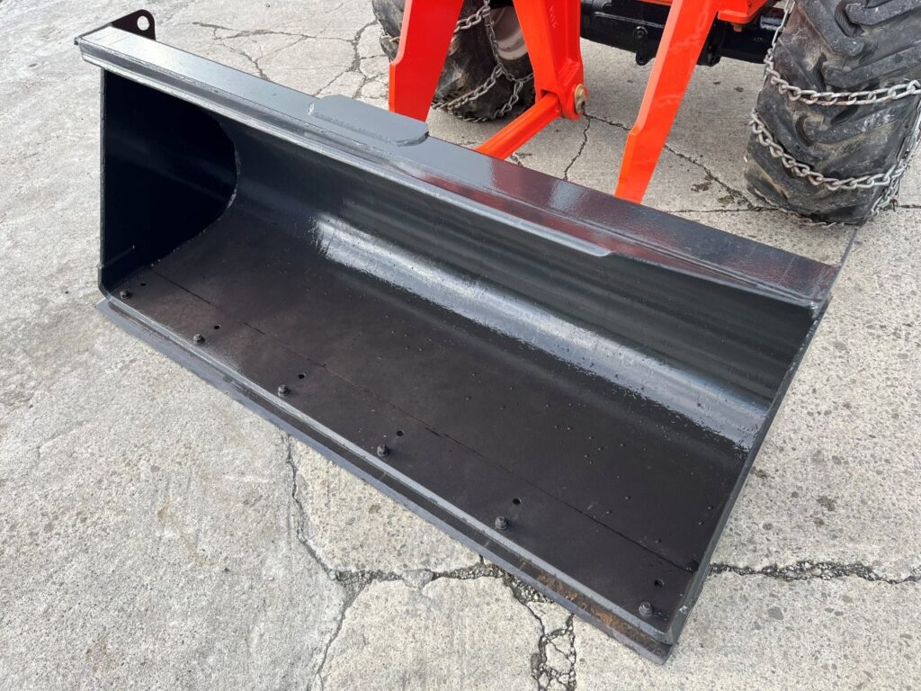 平成26年　クボタ　R430Z　0.4㎥　チェーン付・盗難防止装置装機・塗装済・使用時間617時間！