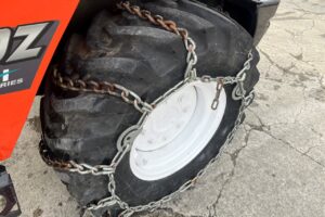 サムネイル: 平成26年　クボタ　R430Z　0.4㎥　チェーン付・盗難防止装置装機・塗装済・使用時間617時間！