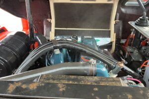 サムネイル: 平成26年　クボタ　R430Z　0.4㎥　チェーン付・盗難防止装置装機・塗装済・使用時間617時間！