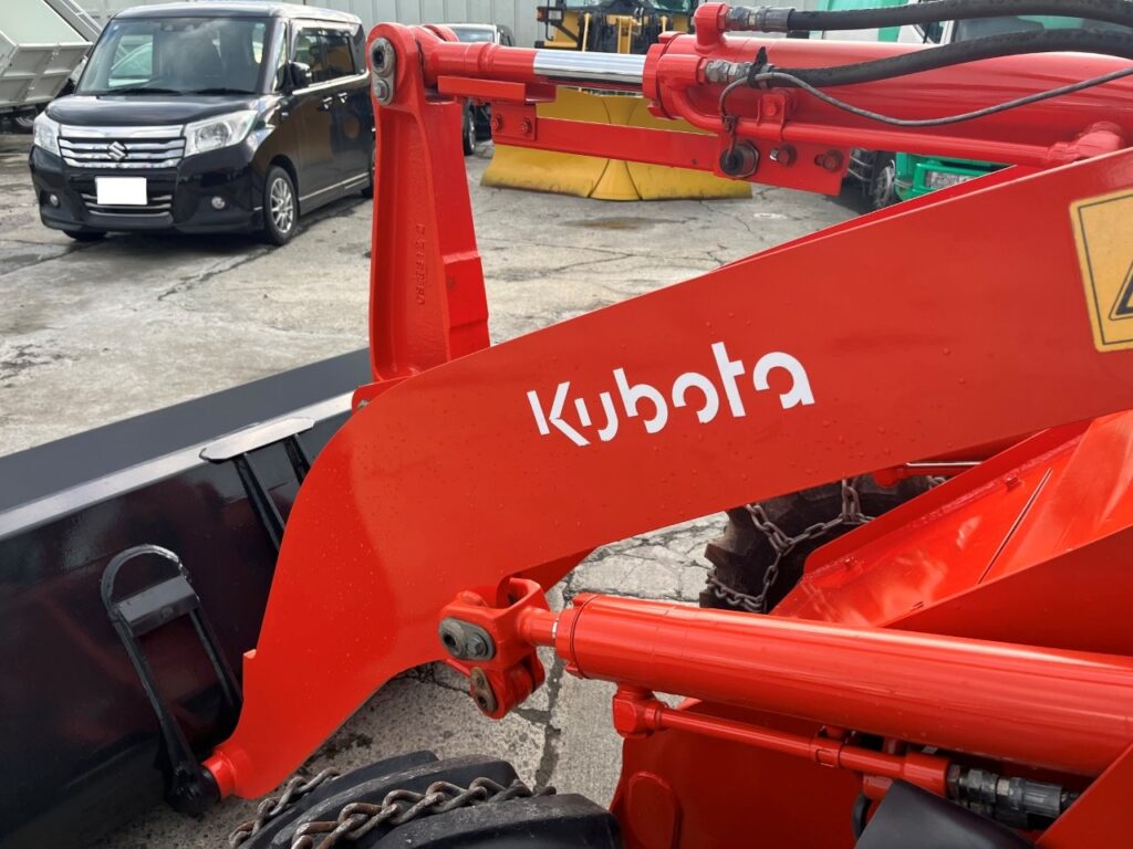 平成26年　クボタ　R430Z　0.4㎥　チェーン付・盗難防止装置装機・塗装済・使用時間617時間！