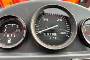 サムネイル: 平成26年　クボタ　R430Z　0.4㎥　チェーン付・盗難防止装置装機・塗装済・使用時間617時間！