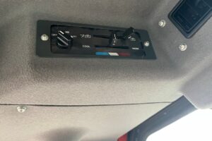 サムネイル: 平成26年　クボタ　R430Z　0.4㎥　チェーン付・盗難防止装置装機・塗装済・使用時間617時間！