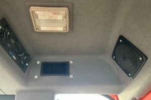 サムネイル: 平成26年　クボタ　R430Z　0.4㎥　チェーン付・盗難防止装置装機・塗装済・使用時間617時間！