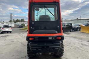 サムネイル: 平成26年　クボタ　R430Z　0.4㎥　チェーン付・盗難防止装置装機・塗装済・使用時間617時間！