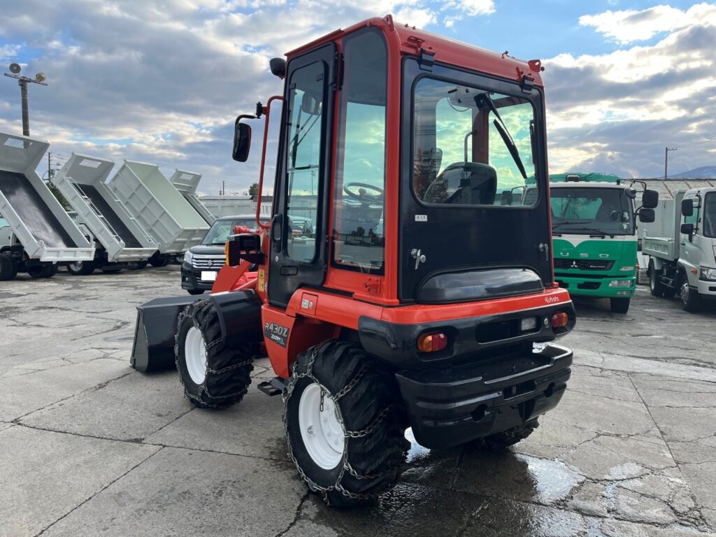 平成26年　クボタ　R430Z　0.4㎥　チェーン付・盗難防止装置装機・塗装済・使用時間617時間！