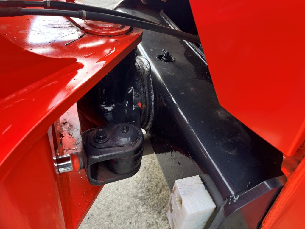 平成26年　クボタ　R430Z　0.4㎥　チェーン付・盗難防止装置装機・塗装済・使用時間617時間！