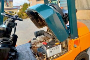 サムネイル: トヨタフォークリフト7FD25　ディーゼル　ダブルタイヤ　ヒンジド　