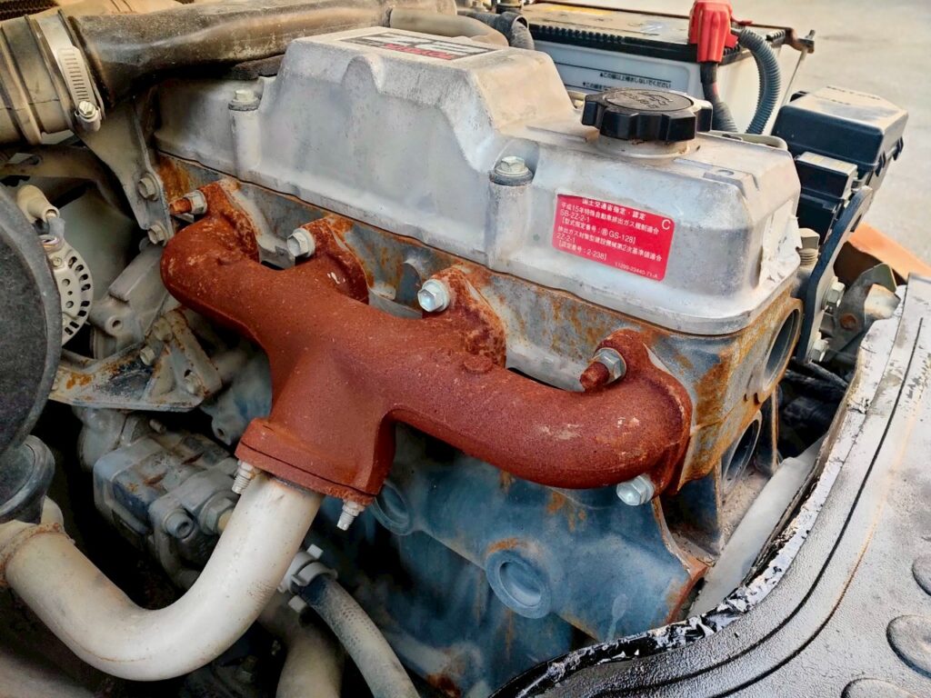 トヨタフォークリフト7FD25　ディーゼル　ダブルタイヤ　ヒンジド　