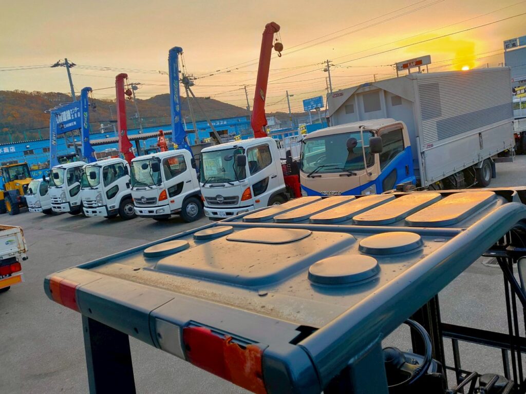 トヨタフォークリフト7FD25　ディーゼル　ダブルタイヤ　ヒンジド　