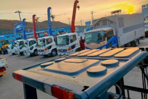 サムネイル: トヨタフォークリフト7FD25　ディーゼル　ダブルタイヤ　ヒンジド　